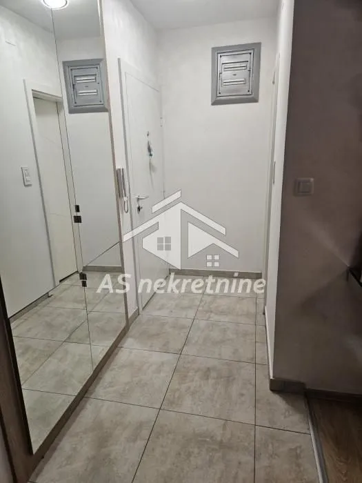 Izdavanje, trosoban stan, 80m², Bogoslovija, Palilula Sve Podlokacije