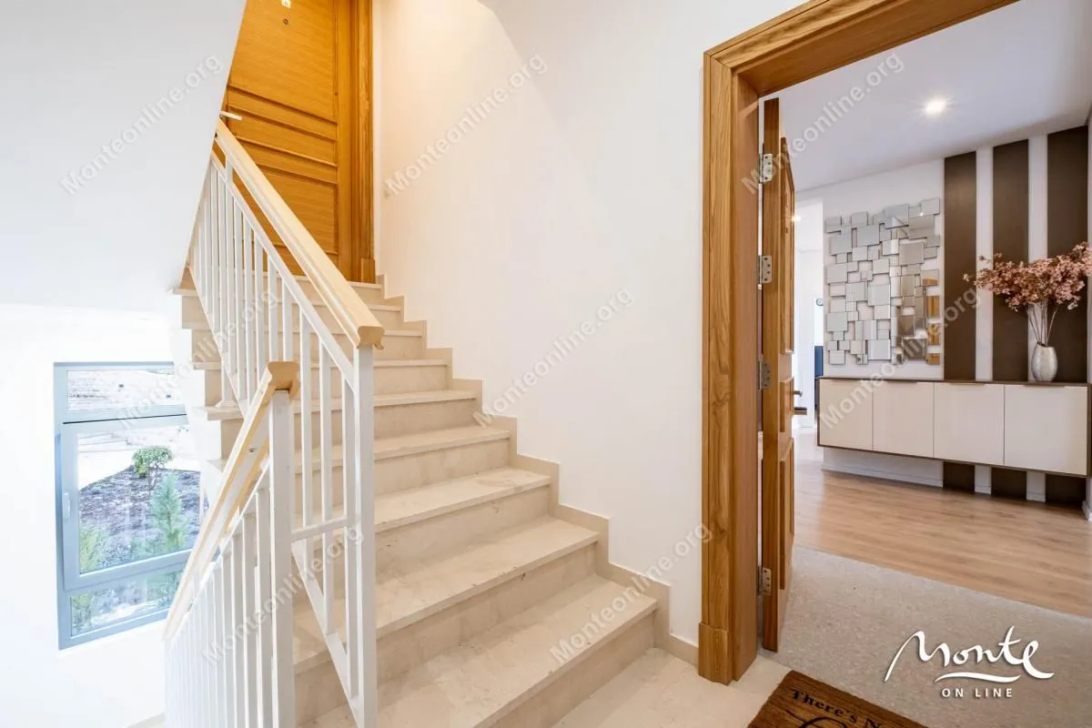 Prodaja, dvosoban stan, 76m², Tivat, Crna Gora