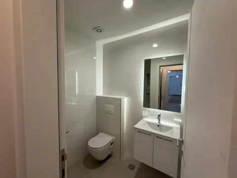 Prodaja, trosoban stan, 105m², Stari Aerodrom, Podgorica - image 17