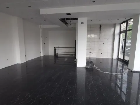 Izdavanje, poslovni prostor, 129m², Podgorica, Crna Gora - image 3