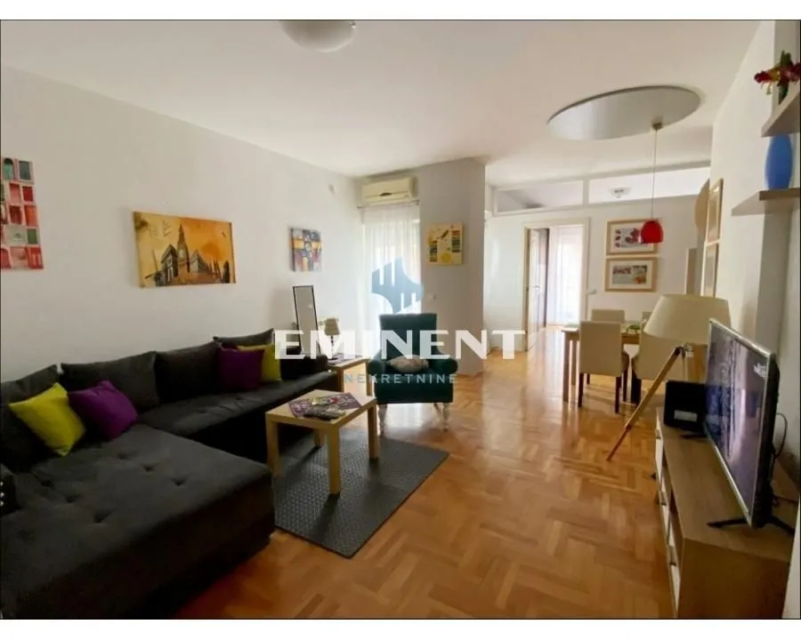 Rent, two bedroom apartment, 52m², Vračar Hram, Vračar Sve Podlokacije