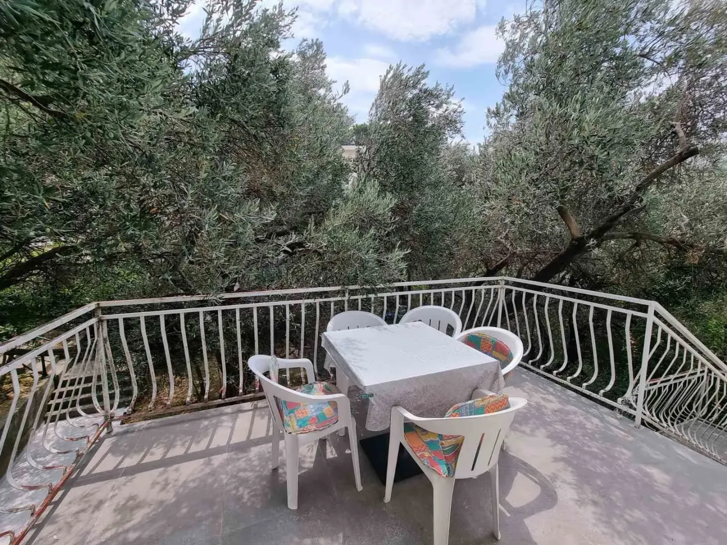 Rent, two bedroom apartment, 120m², Sveti Stefan, Budva