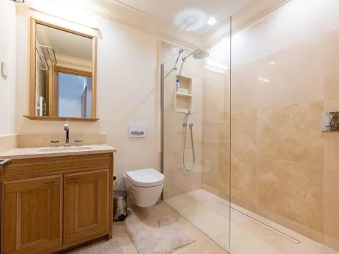 Prodaja, dvosoban stan, 107m², Porto Montenegro, Tivat - image 10