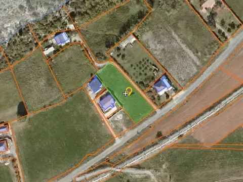 Zemljište in Zelenika