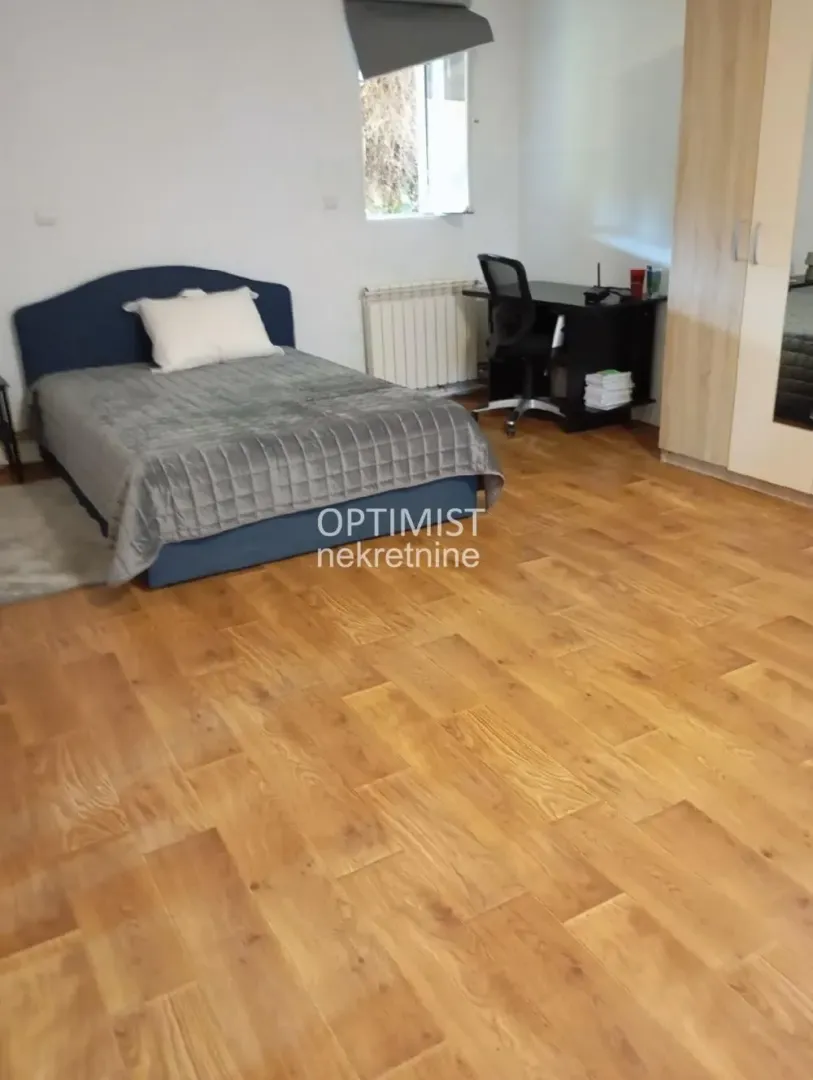Rent, two bedroom apartment, 65m², Palilula Sve Podlokacije, Beograd