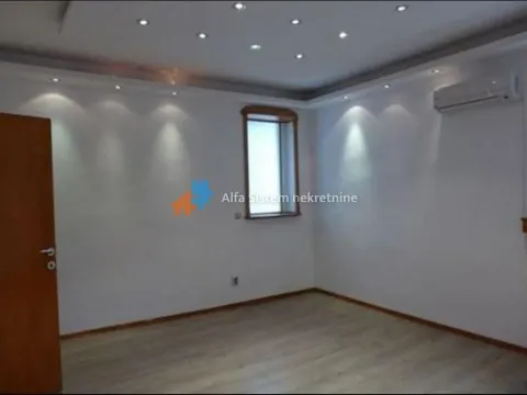 Izdavanje, poslovni prostor, 175m², Stari Grad, Beograd - image 22