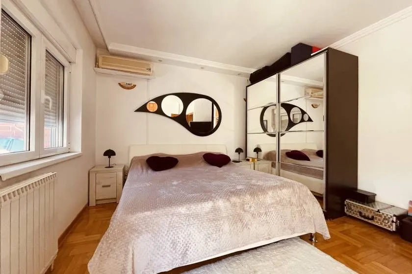Rent, three bedroom apartment, 140m², Cerak, Beograd
