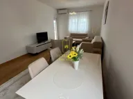 Izdavanje, dvosoban stan, 72m², New City, Podgorica - image 4