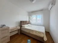 Rent, two bedroom apartment, 65m², City Kej, Podgorica - image 11