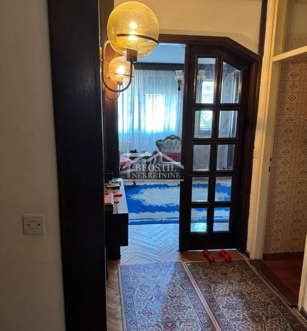 Prodaja, trosoban stan, 97m², Topličin venac, Beograd