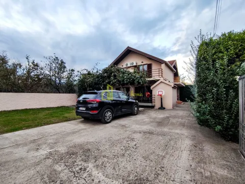 Prodaja, kuća, 180m², Donja Gorica, Podgorica - image 17