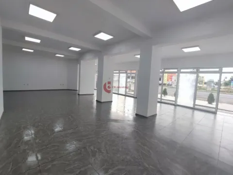 Izdavanje, poslovni prostor, 100m², Mali Bajmok, Subotica - image 2