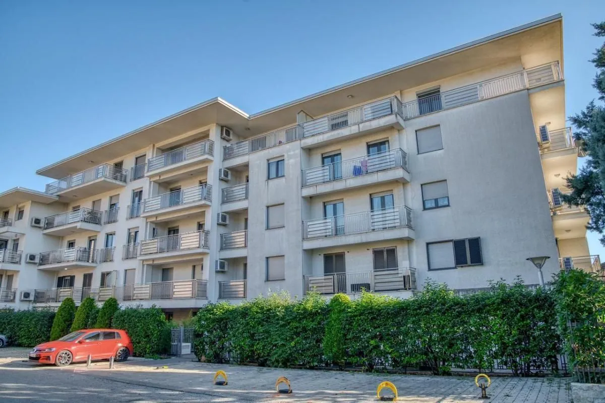 Prodaja, dvosoban stan, 90m², Podgorica, Crna Gora