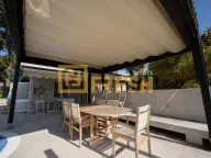 Izdavanje, kuća, 380m², Mareza, Podgorica - image 28