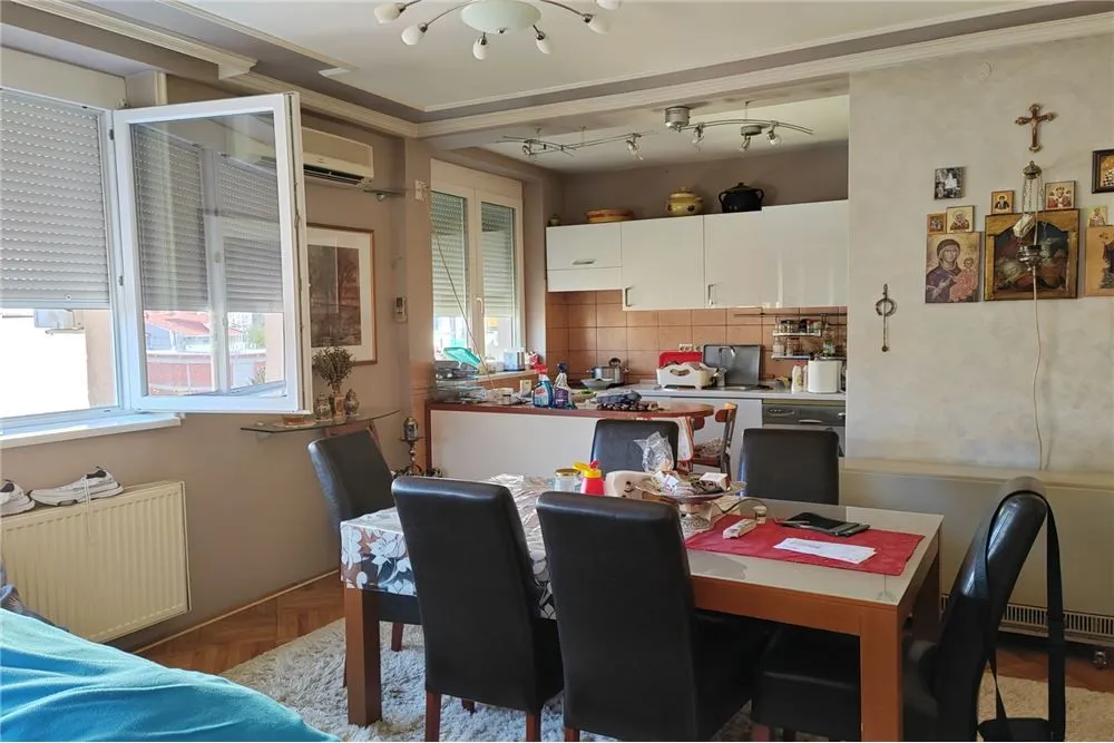 Sale, three bedroom apartment, 85m², Niš, Srbija