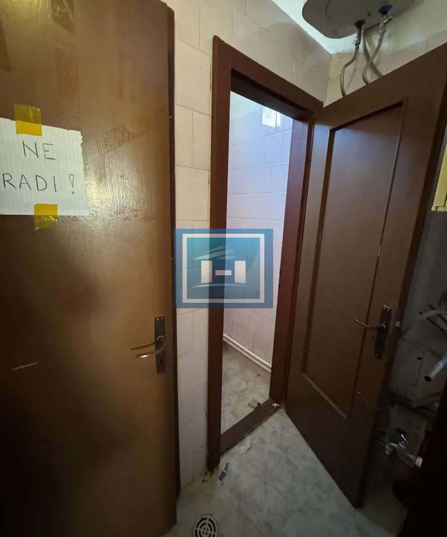 Rent, office space, 1320m², Supska, Ćuprija