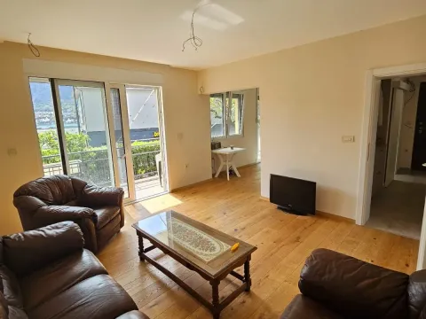 Rent, two bedroom apartment, 80m², Dobrota, Kotor - image 7