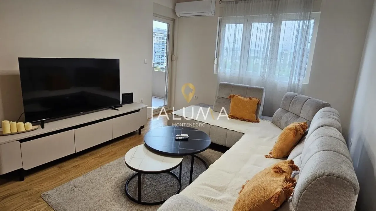 Izdavanje, jednosoban stan, 52m², City Kvart, Podgorica