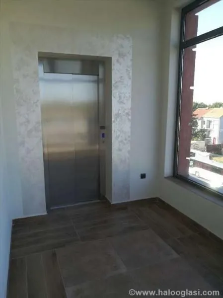 Rent, office space, 1200m², Zemun Sve Podlokacije, Beograd