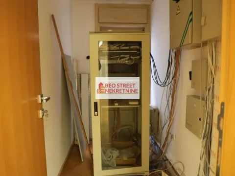 Izdavanje, poslovni prostor, 195m², Stari Grad, Beograd - image 6