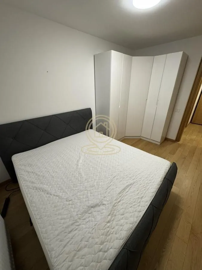Izdavanje, dvosoban stan, 58m², Centar, Novi Sad