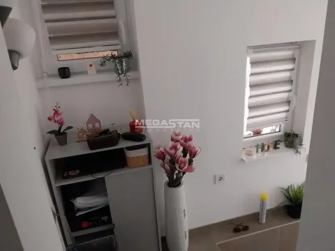 Prodaja, kuća, 67m², Cvetkova Pijaca, Zvezdara Sve Podlokacije - image 12