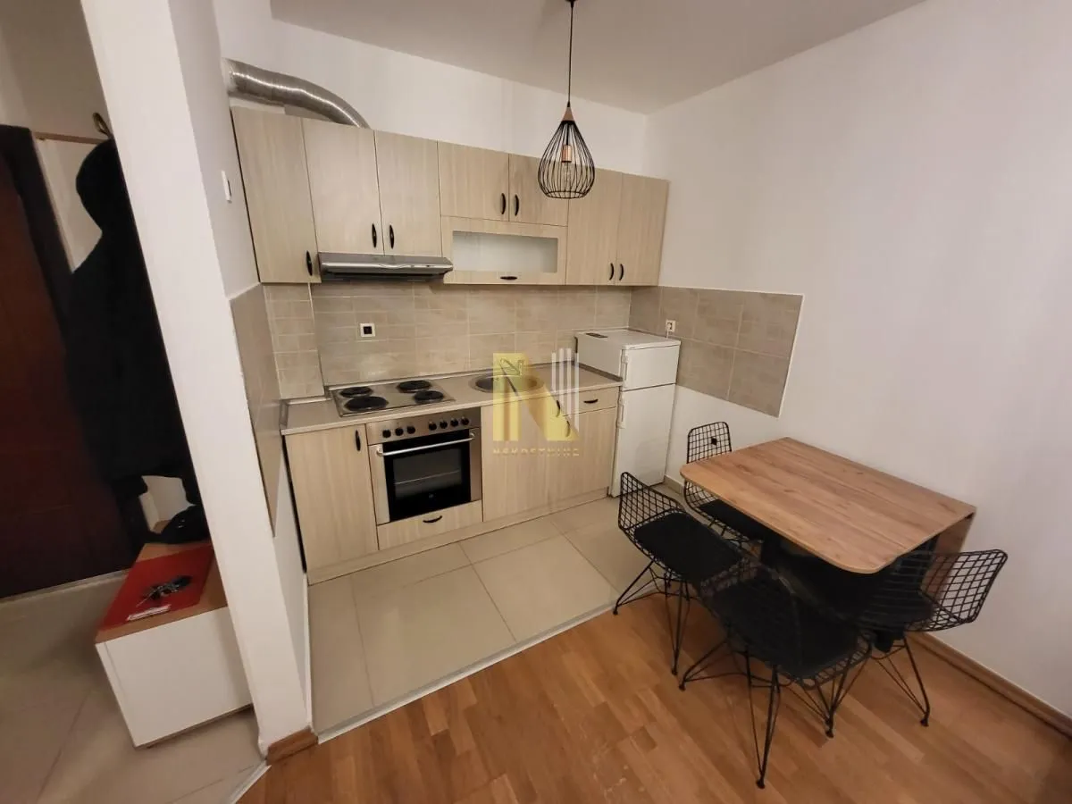 Izdavanje, jednosoban stan, 38m², Sajmište, Novi Sad