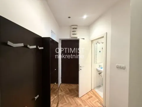 Rent, two bedroom apartment, 40m², Stari Grad, Beograd - image 11