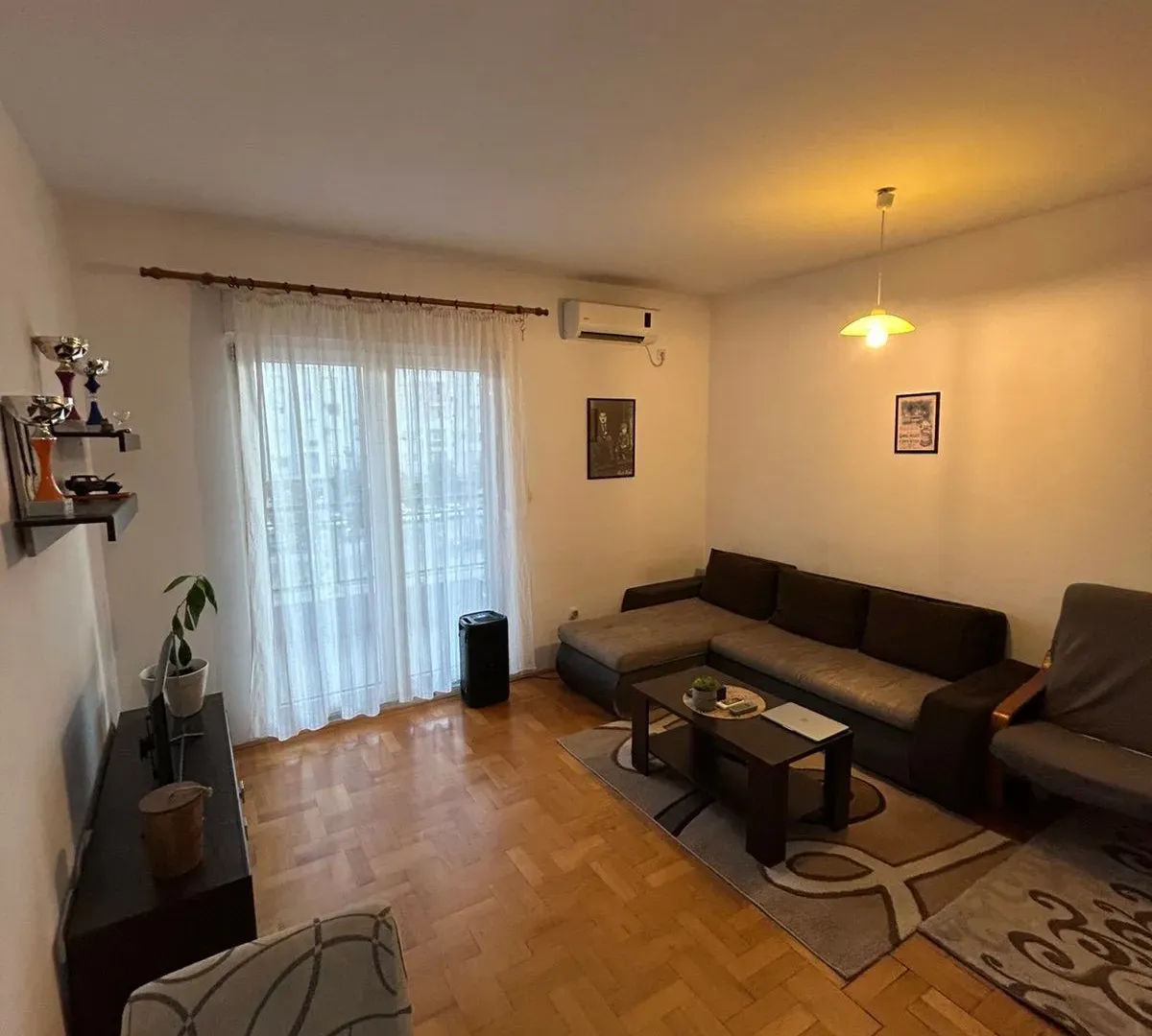 Rent, studio apartment, 30m², Stari Aerodrom, Podgorica