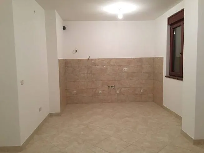 Prodaja, jednosoban stan, 72m², Bečići, Budva
