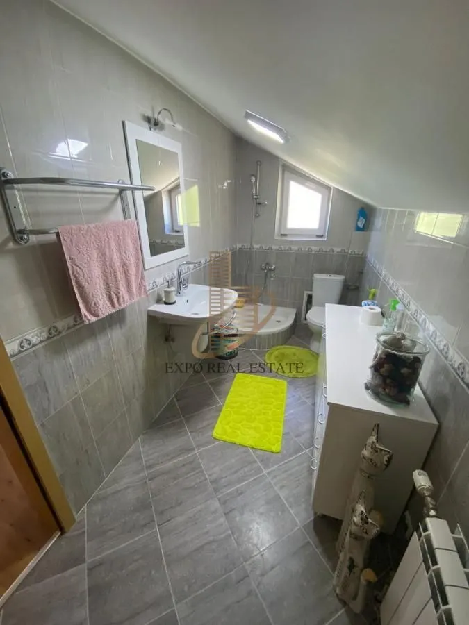 Sale, house, 355m², Djurinci, Sopot