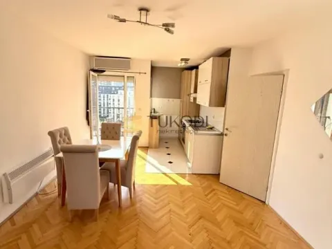 Izdavanje, dvosoban stan, 75m², Palata Pravde, Beograd - image 3