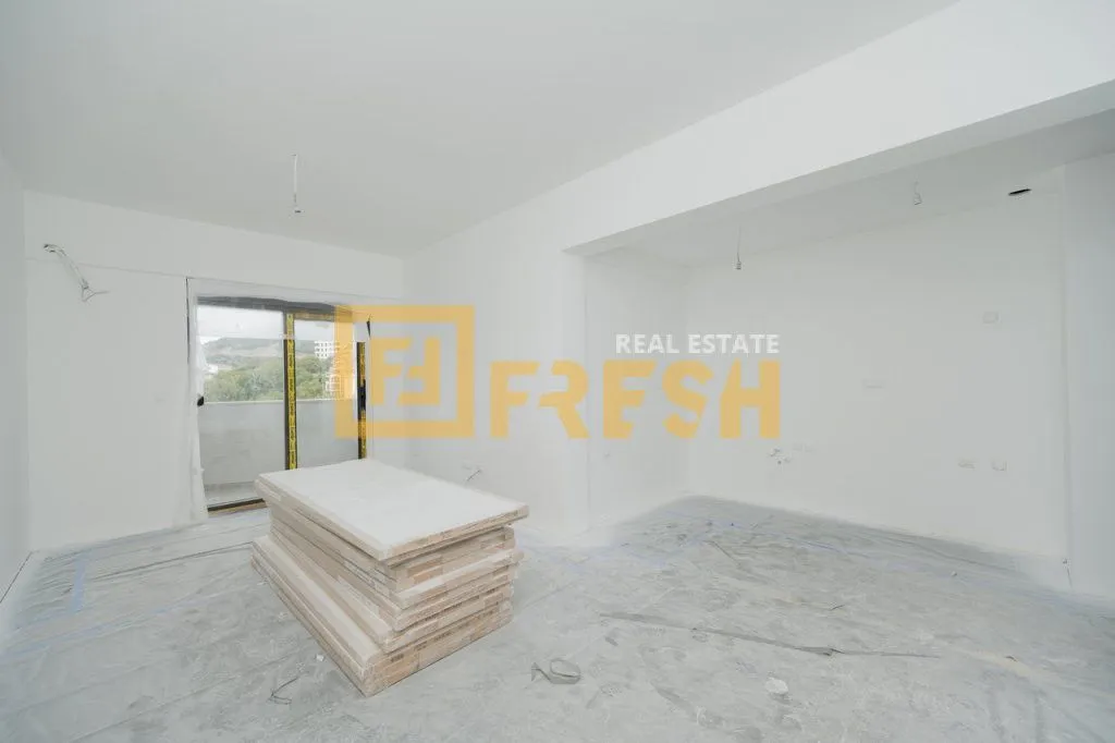 Prodaja, dvosoban stan, 71m², Bečići, Budva