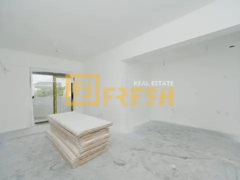 Sale, two bedroom apartment, 71m², Bečići, Budva - image 4