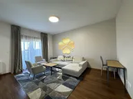 Izdavanje, četvorosoban stan, 130m², Master Kvart, Podgorica - image 1