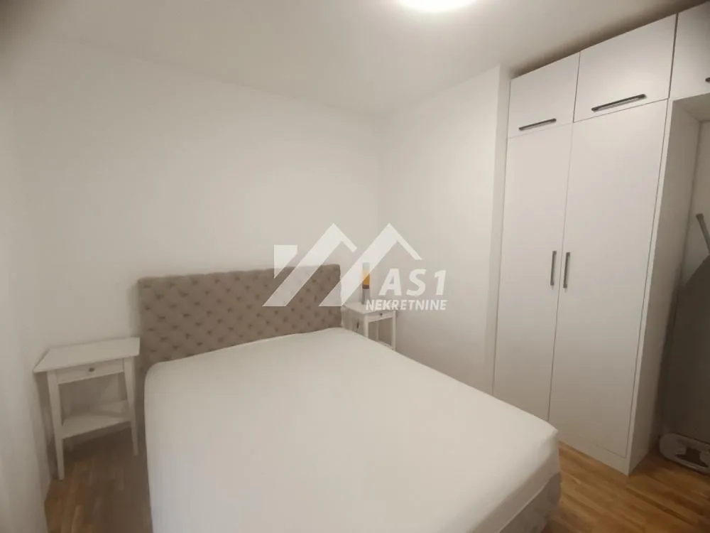 Izdavanje, dvosoban stan, 50m², Grbavica, Novi Sad Sve Podlokacije