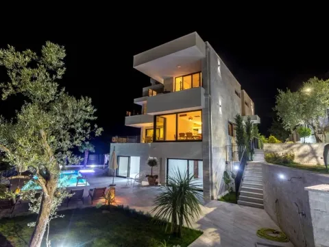 Prodaja, kuća, 490m², Đenovići, Herceg Novi - image 32