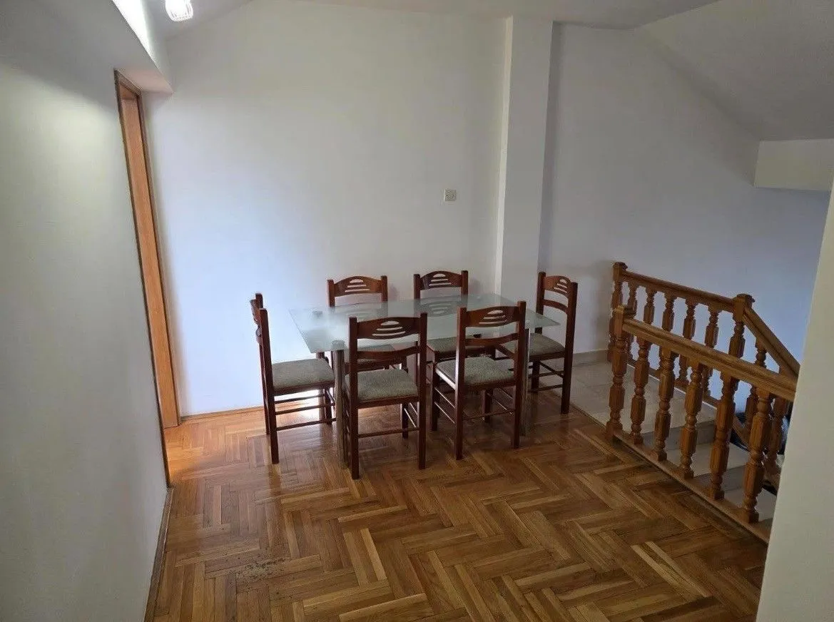 Prodaja, dvosoban stan, 53m², Krivi Most, Podgorica
