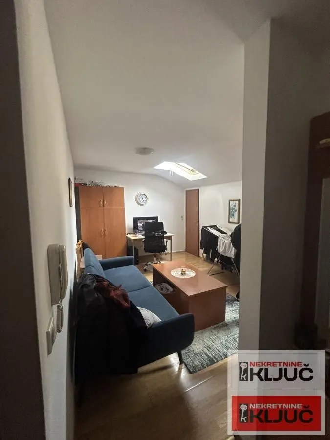 Prodaja, jednosoban stan, 26m², Centar, Novi Sad