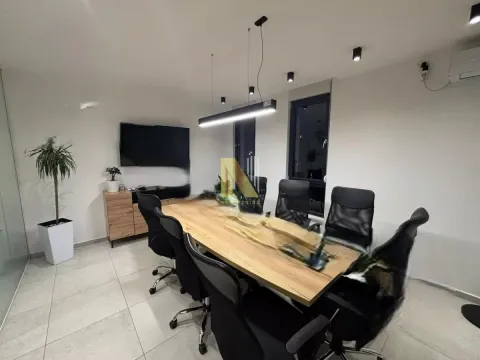 Rent, office space, 70m², Salajka, Novi Sad Sve Podlokacije - image 2