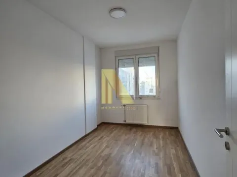 Prodaja, četvorosoban stan, 95m², Avijatičarsko naselje, Novi Sad Sve Podlokacije - image 11