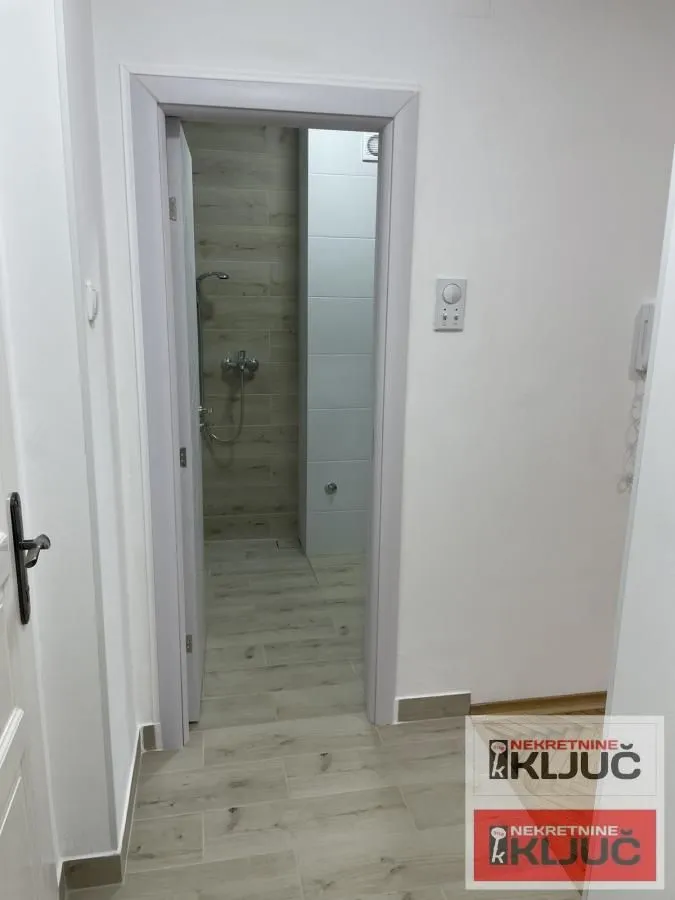 Prodaja, jednosoban stan, 30m², Grbavica, Novi Sad Sve Podlokacije