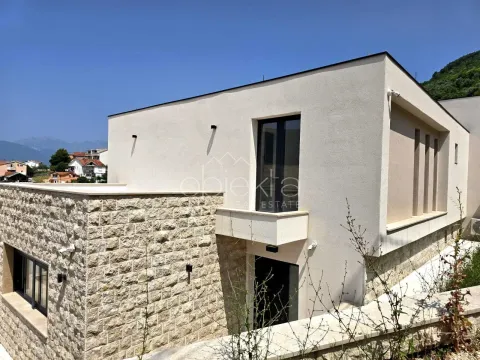 Prodaja, kuća, 268m², Tivat, Crna Gora - image 2