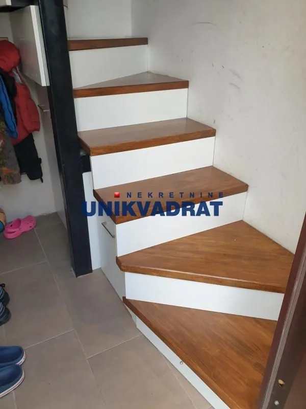 Prodaja, četvorosoban stan, 123m², Čukarica, Beograd