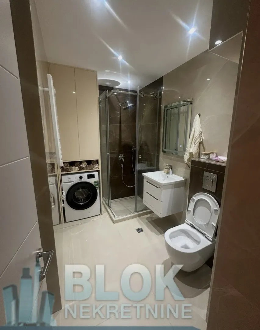 Prodaja, jednosoban stan, 60m², Preko Morače, Podgorica