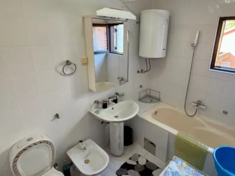 Rent, two bedroom apartment, 83m², Sveti Stasije, Kotor - image 6