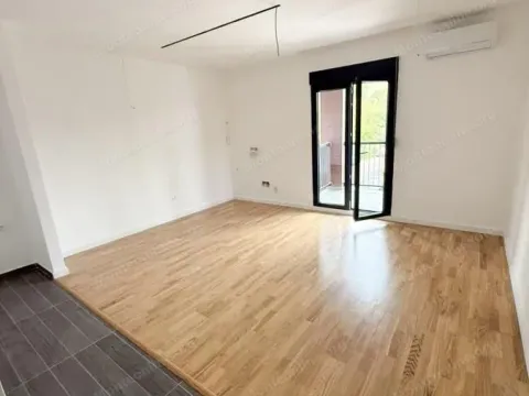 Prodaja, trosoban stan, 90m², Donja Gorica, Podgorica - image 2