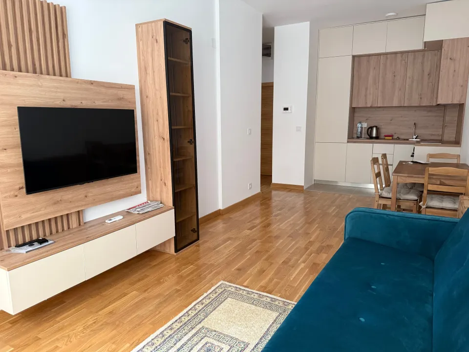 Rent, one bedroom apartment, 42m², Bečići, Budva