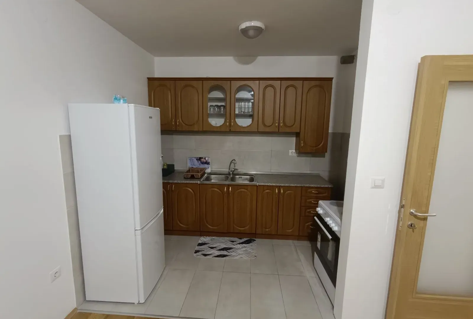 Rent, one bedroom apartment, 50m², Stari Aerodrom, Podgorica