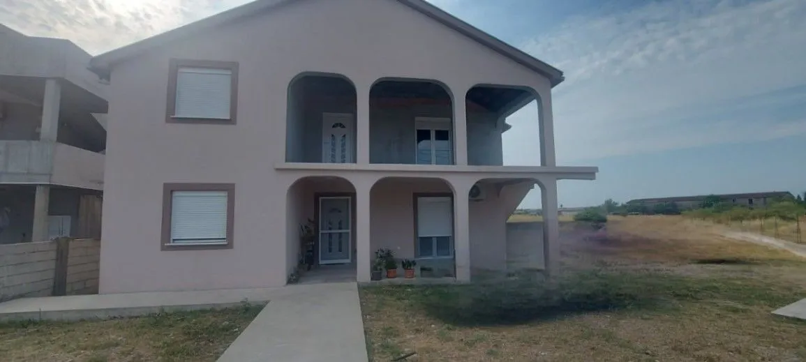 Sale, house, 147m², Zeta, Podgorica